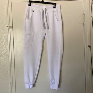 Small petite FIGS white joggers